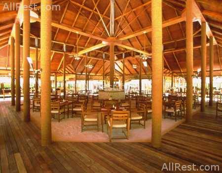 Filitheyo Island Resort 34